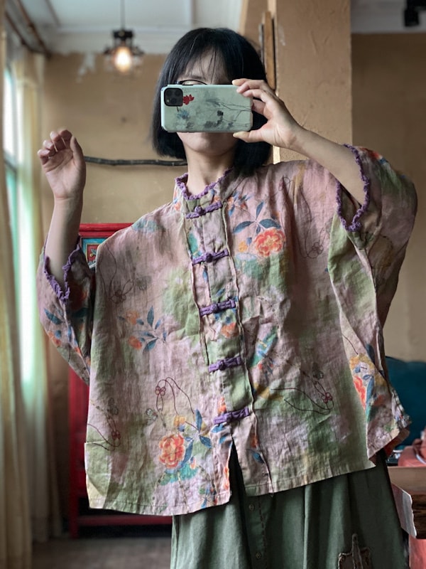 Casual Loose Ramie Top with Vintage Floral Print1.jpg