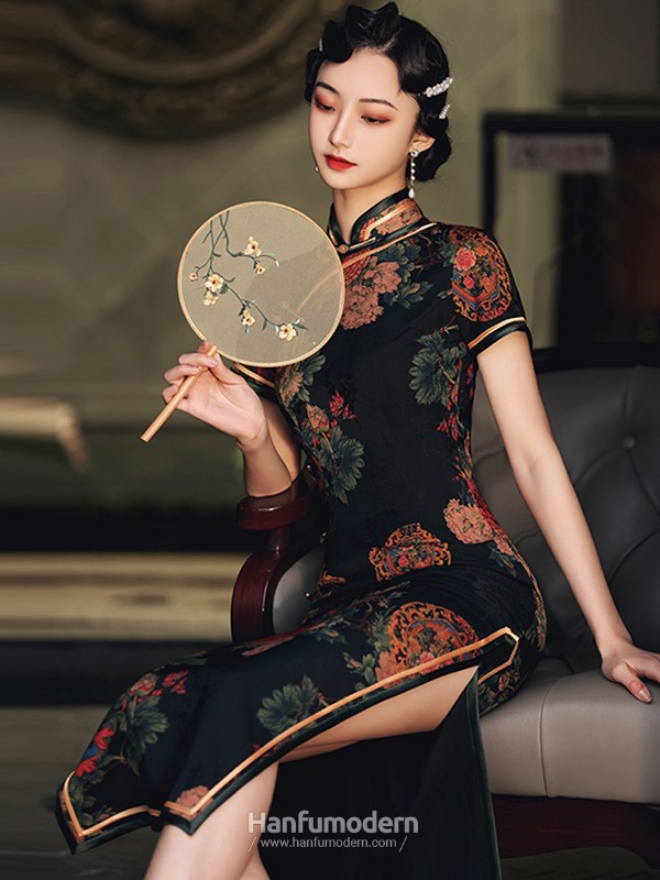 Cheongsam Dress Long 1.jpg