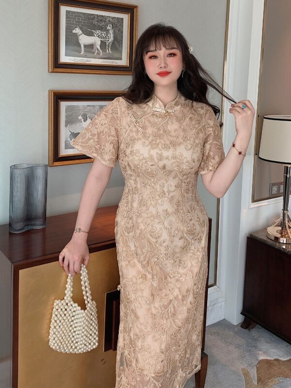 Chinese Dress Plus Size Embroidered Qipao Dress1.jpg