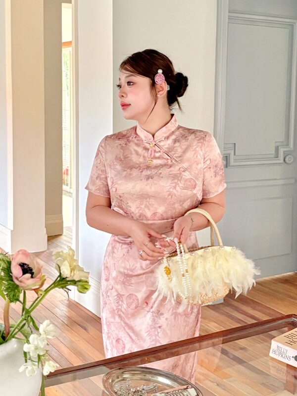 Chinese Dresses Plus Size Jacquard Qipao2.jpg