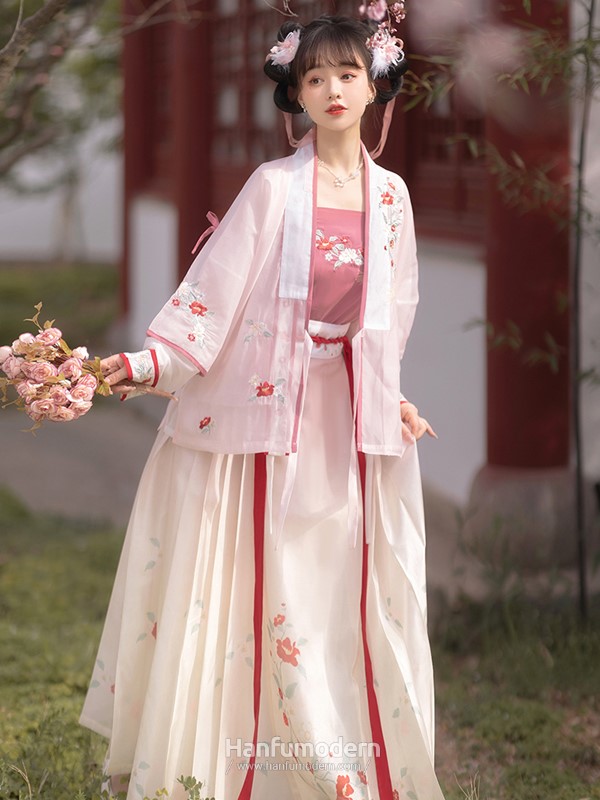 Chinese Hanfu Dress 3 1.jpg