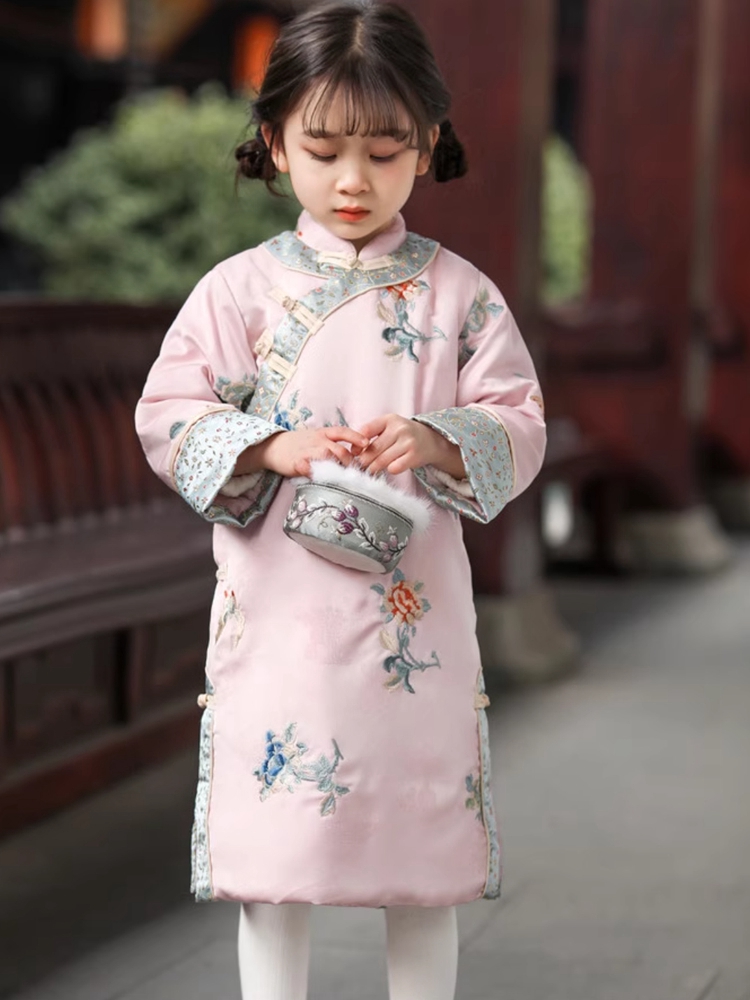 Chinese New Year Cloth Girls Chinese New Year Cloth 11.jpg Chinese New Year Cloth Girls Chinese New Year Cloth 11.jpg