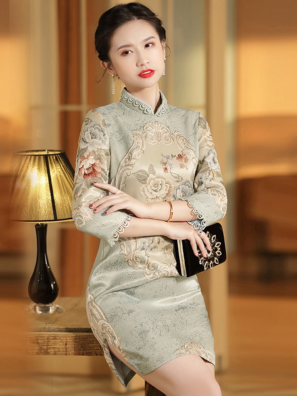 Chinese Retro Style Floral Pattern Short Qipao 3.jpg Chinese Retro Style Floral Pattern Short Qipao 3.jpg