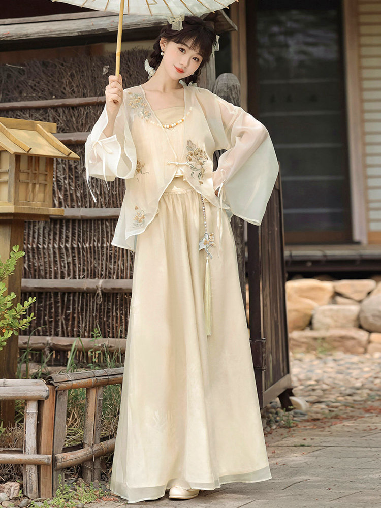 Chinese Style Dress Song Inspired Hanfu Outfit 7.jpg Chinese Style Dress Song Inspired Hanfu Outfit 7.jpg