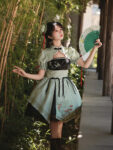 Chinese Style Embroidered Lolita Dress Girl 1.jpg