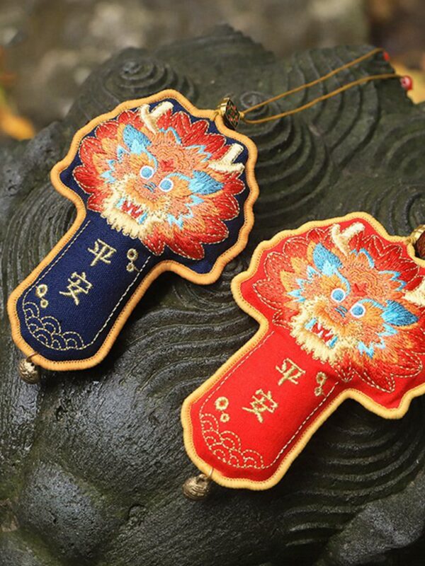 Hanfumodern Safety Car Pendant Embroidery Dragon Blessing Bag 2.jpg