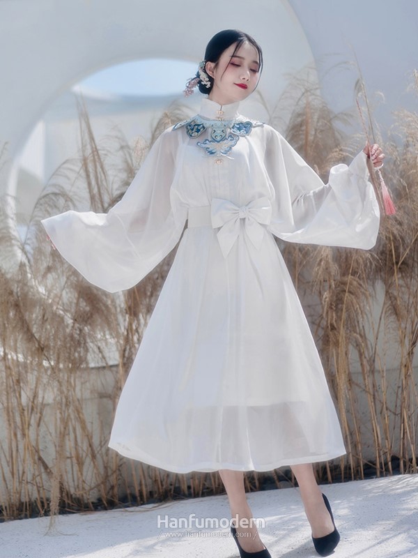 Hanfumodern modern hanfu 2.jpg Hanfumodern modern hanfu 2.jpg