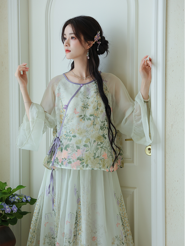 Modern Hanfu Outfit Embroidered Tea Dress2.jpg Modern Hanfu Outfit Embroidered Tea Dress2.jpg