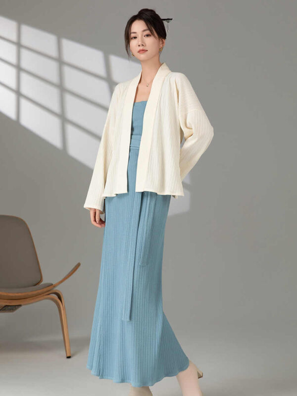 Modern Hanfu a 5.jpg