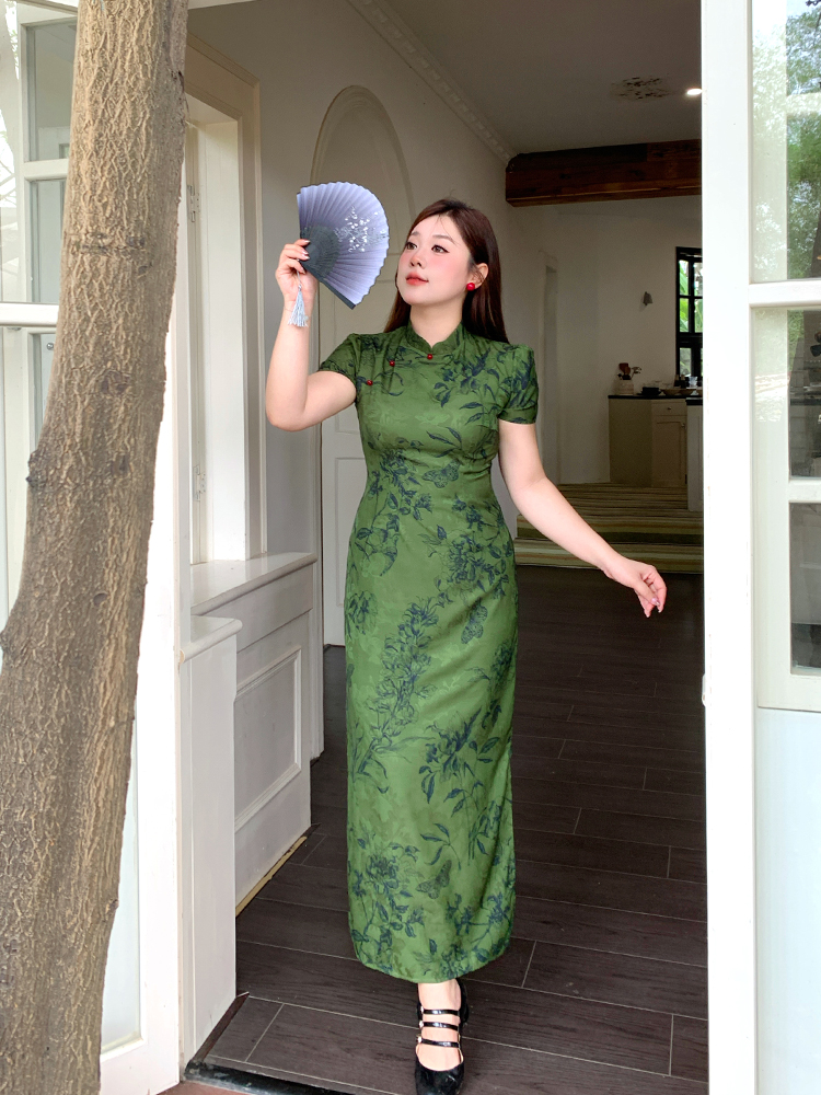 Plus Size Cheongsam Dress Chinese Jacquard Qipao1.jpg Plus Size Cheongsam Dress Chinese Jacquard Qipao1.jpg