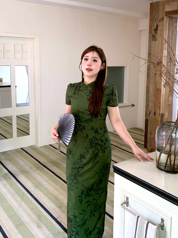 Plus Size Cheongsam Dress Chinese Jacquard Qipao2.jpg