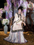 Qing Dynasty Clothes Womens Embroidery Hanfu Dress1.jpg