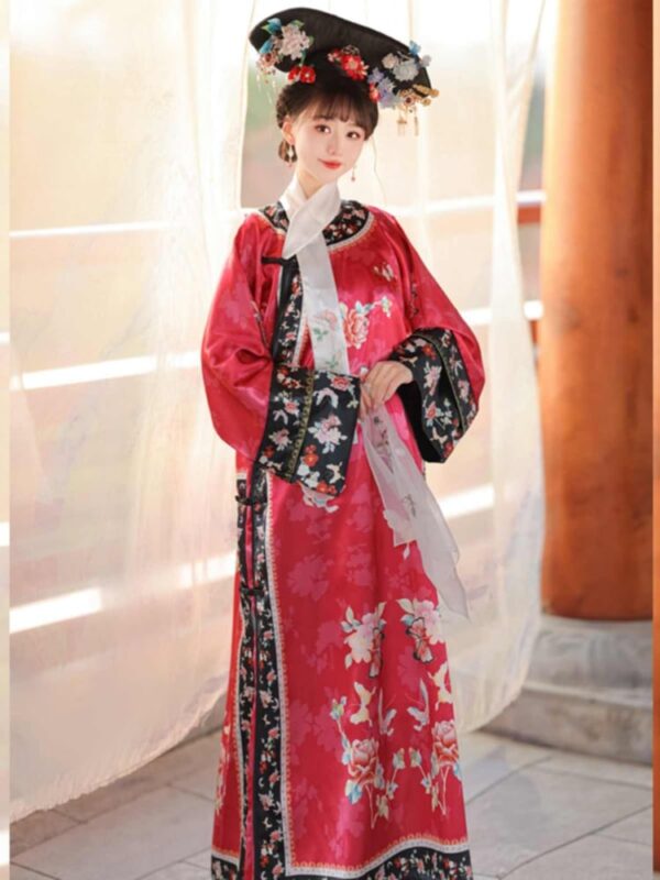 Qing Dynasty Outfit National Style Manchu Hanfu Women1.jpg
