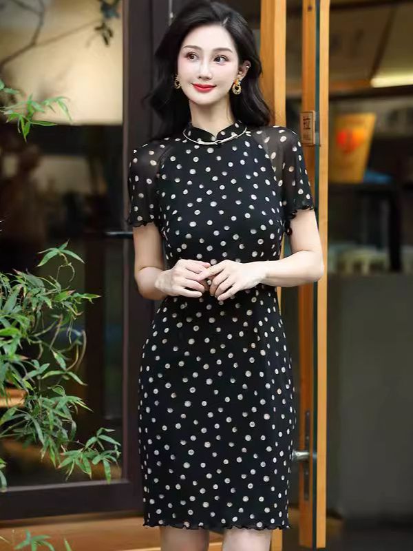 Qipao Outfit A 5.jpg Qipao Outfit A 5.jpg
