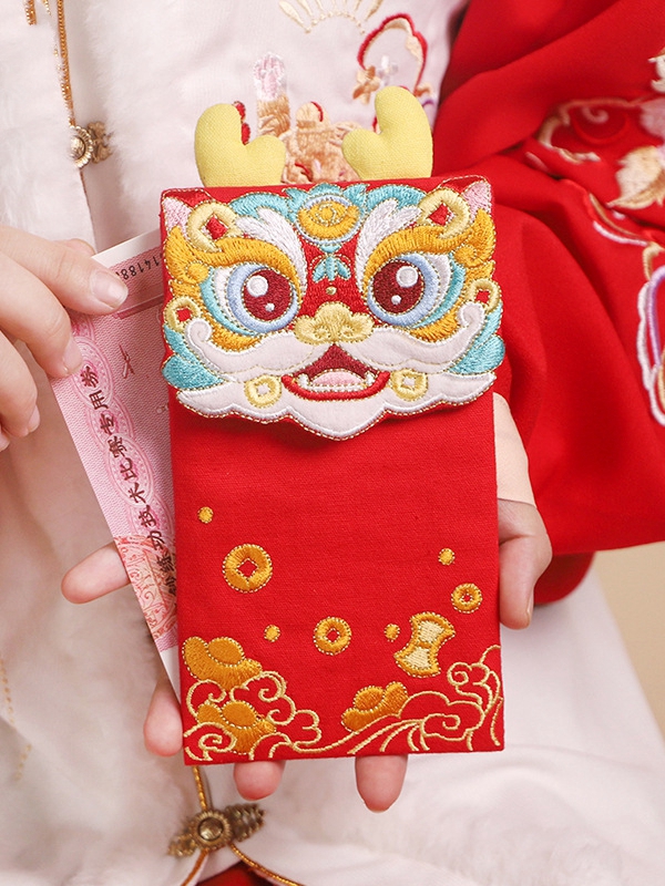 Red Chinese Envelopes Creative Embroidered Wedding Hongbao 2.jpg