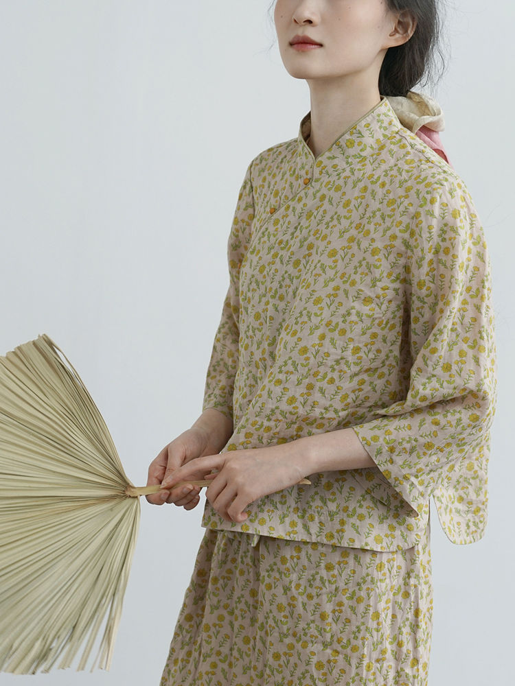 Retro Chinese Linen Top with Floral Print 8.jpg Retro Chinese Linen Top with Floral Print 8.jpg