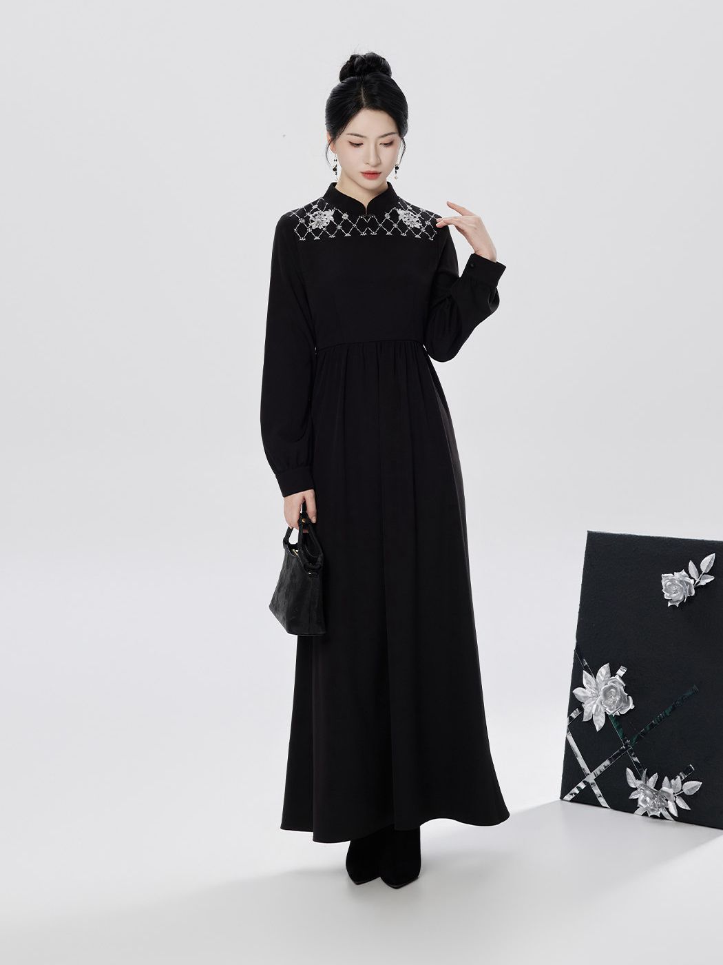 Simple Elegant Black Dress b 8.jpg Simple Elegant Black Dress b 8.jpg