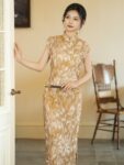 Traditional Chinese Dress Female Vintage Qipao4.jpg