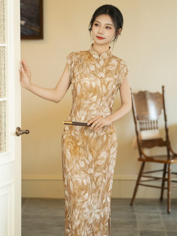 Traditional Chinese Dress Female Vintage Qipao4.jpg