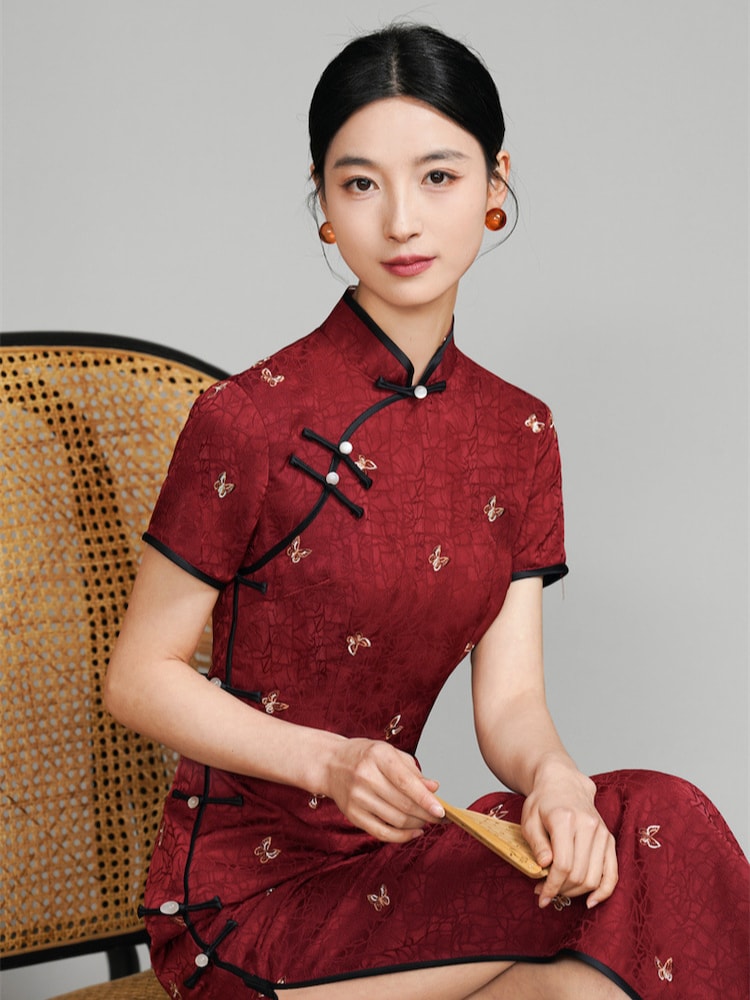 Traditional Red Qipao Wedding Guest Dress3.jpg Traditional Red Qipao Wedding Guest Dress3.jpg