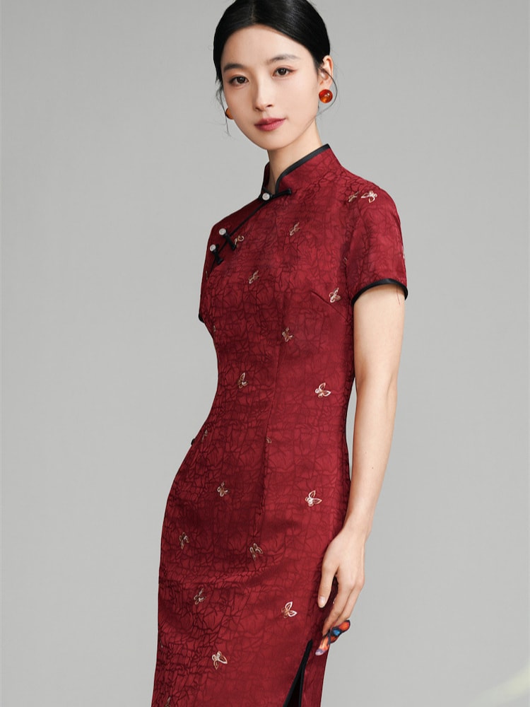 Traditional Red Qipao Wedding Guest Dress4.jpg Traditional Red Qipao Wedding Guest Dress4.jpg