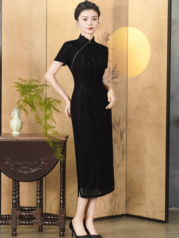 black qipao 2.jpg
