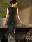 black sleeveless cheongsam a 1.jpg