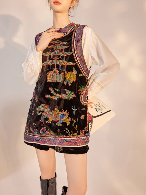 black vest women A 8.jpg