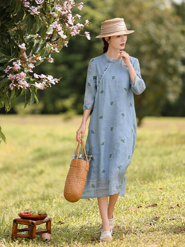 blue qipao 2.jpg