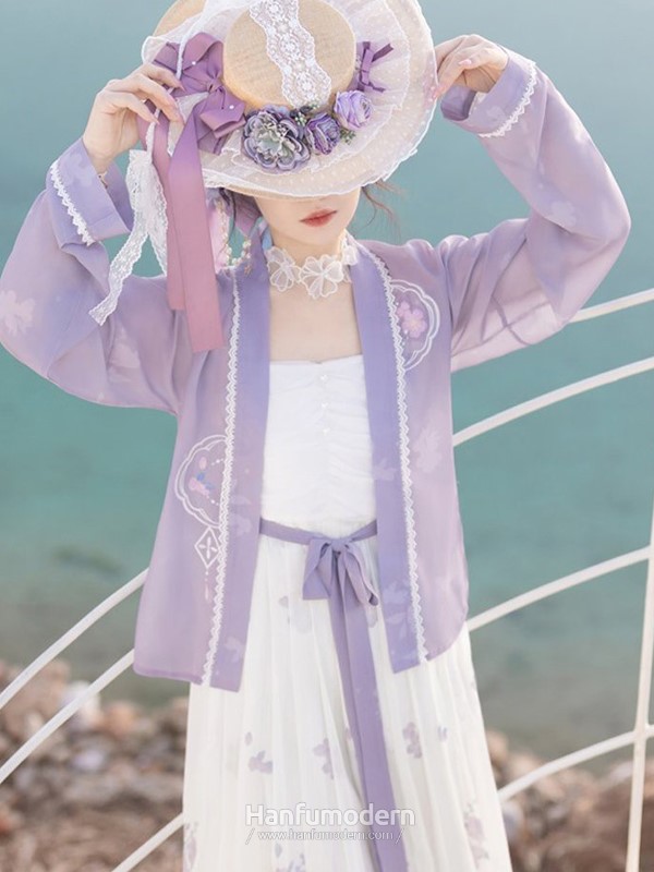 chinese attire female 2.jpg