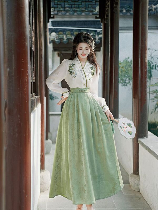 chinese fashion dress a 1.jpg