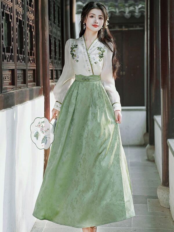 chinese fashion dress a 2.jpg
