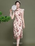 chinese female traditional dress 1.jpg