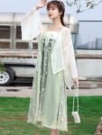 female hanfu 1.jpg