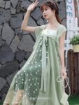 female hanfu 1.jpg