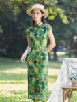green cheongsam 1.jpg