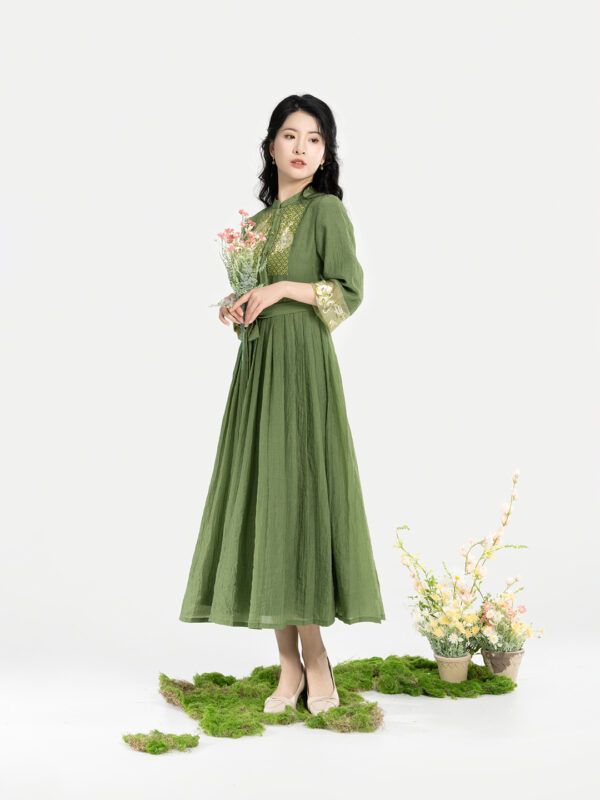 green hanfu b 1.jpg