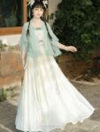 green modern hanfu 1.jpg