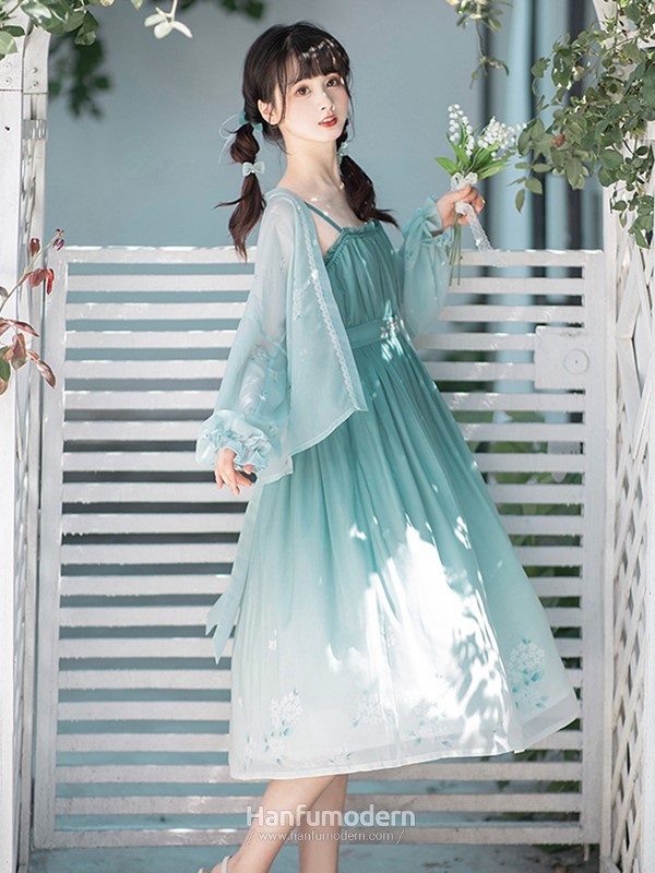green modern hanfu 5.jpg green modern hanfu 5.jpg