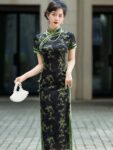 green qipao 4.jpg