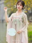 hanfu women 1 1.jpg