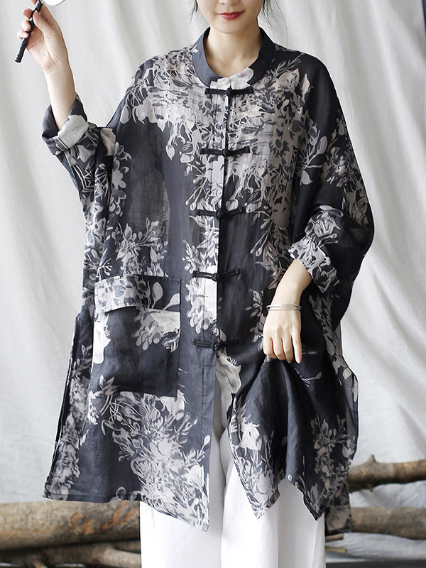 hmnskd131 kimono jacket black front button detail.jpg