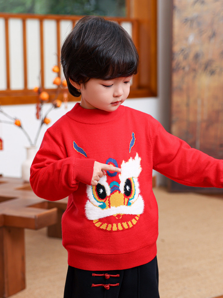 kids fleece sweater winter red lifestyle.jpg kids fleece sweater winter red lifestyle.jpg