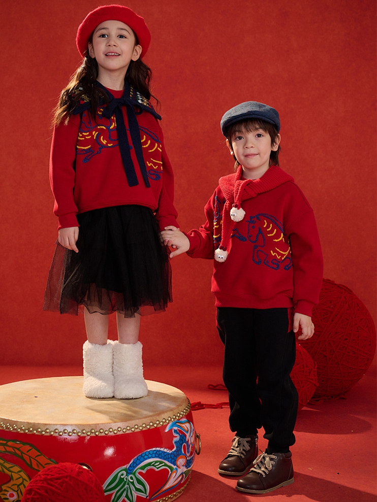 kids red festive sweatshirt family gathering 2.jpg kids red festive sweatshirt family gathering 2.jpg