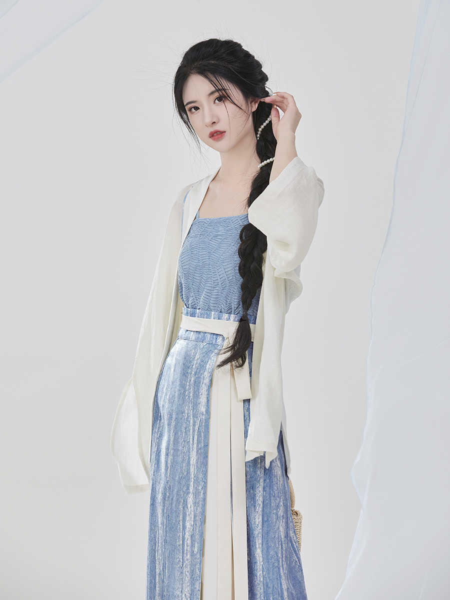 modern chinese traditional dress A 8.jpg modern chinese traditional dress A 8.jpg