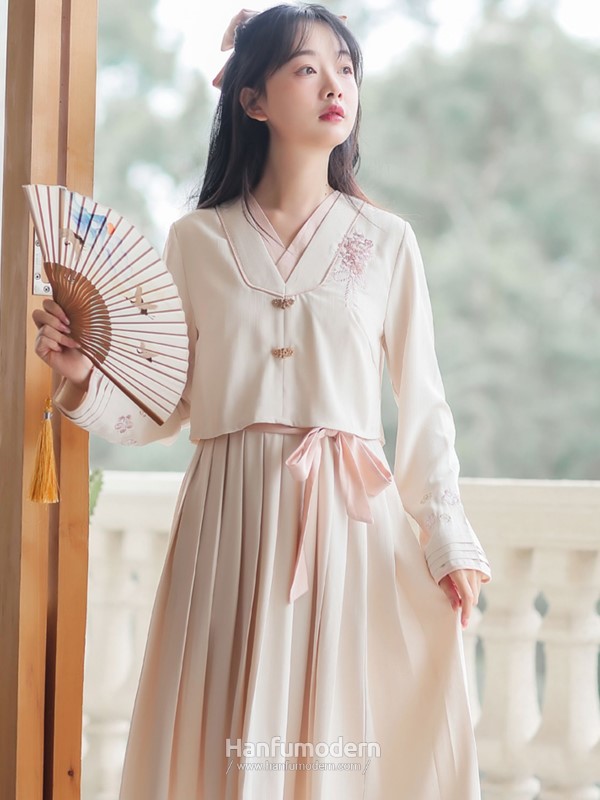 modern hanfu clothing 3 2.jpg modern hanfu clothing 3 2.jpg