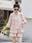 modern style clothes 1.jpg