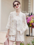 modern style clothes 1.jpg