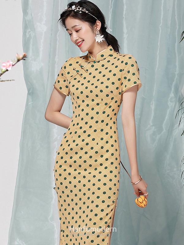 modern yellow qipao 2.jpg modern yellow qipao 2.jpg