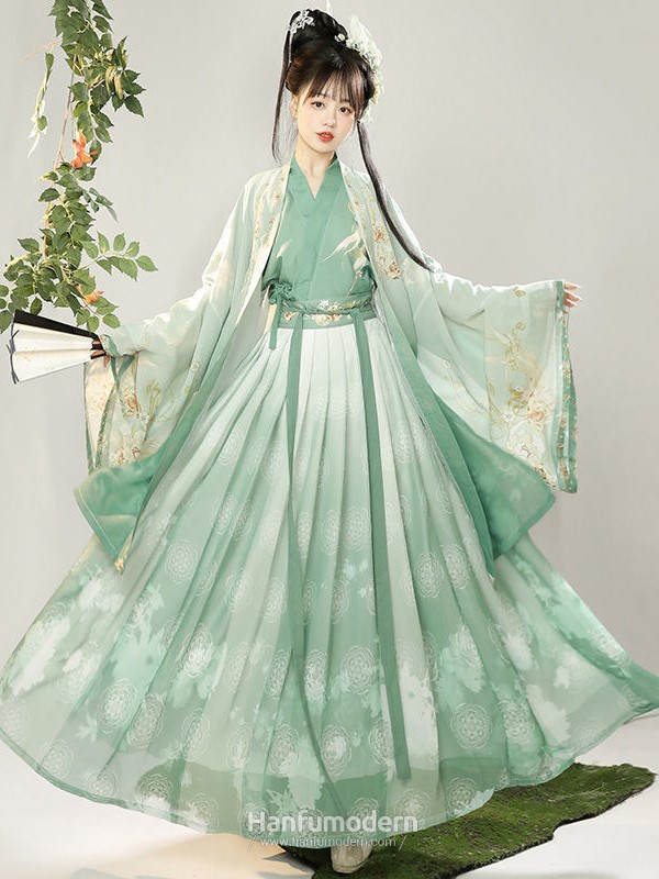 princess hanfu dress 1.jpg